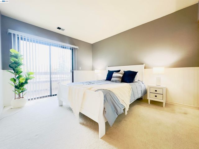 320 N Villa Way, Walnut Creek, CA 94595