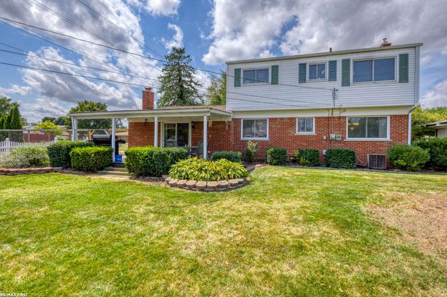 31352 Carmody Drive, Warren, MI 48092