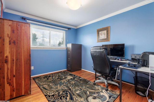 31352 Carmody Drive, Warren, MI 48092
