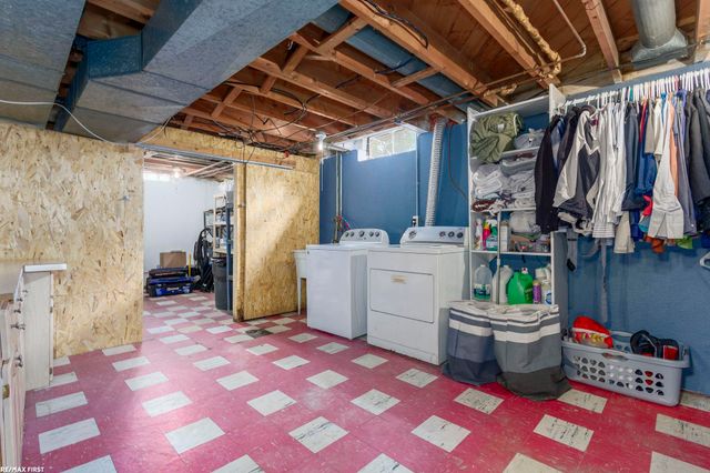 31352 Carmody Drive, Warren, MI 48092