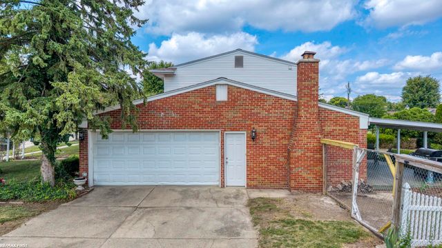 31352 Carmody Drive, Warren, MI 48092