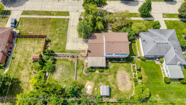 31352 Carmody Drive, Warren, MI 48092