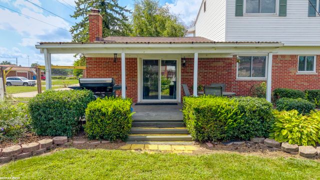 31352 Carmody Drive, Warren, MI 48092