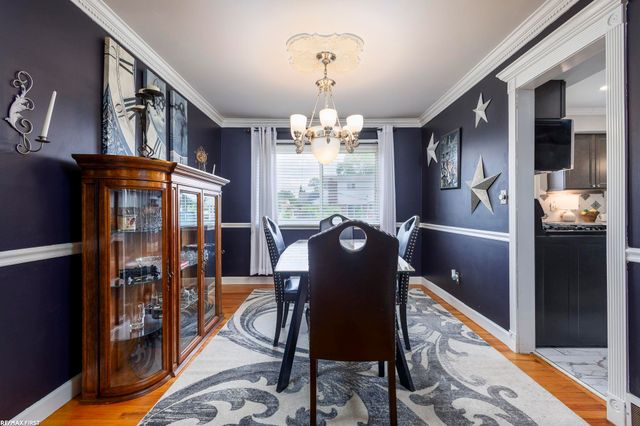 31352 Carmody Drive, Warren, MI 48092