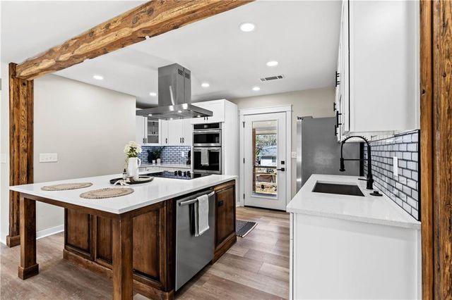 5032 Florence Street, Oakwood, GA 30566