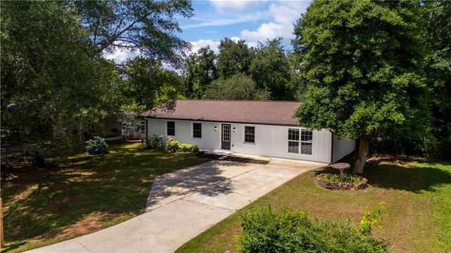 5032 Florence Street, Oakwood, GA 30566