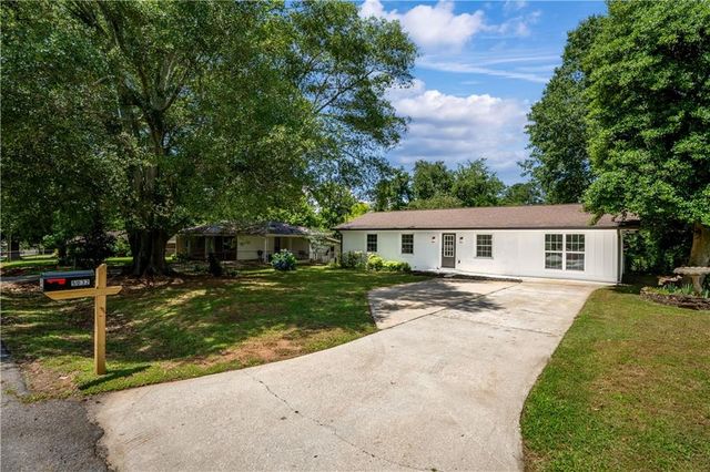 5032 Florence Street, Oakwood, GA 30566