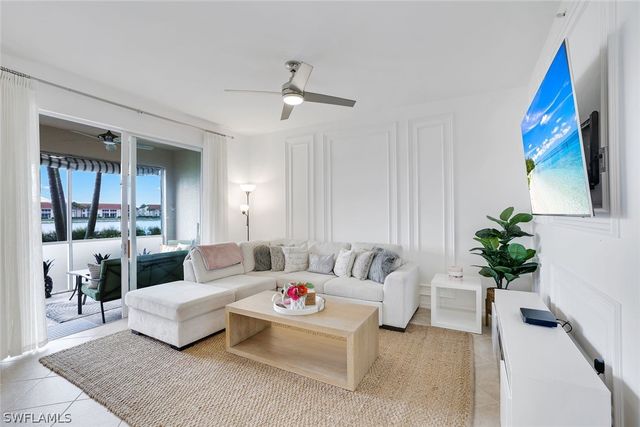 2740 Cypress Trace CIR 2717, Naples, FL 34119