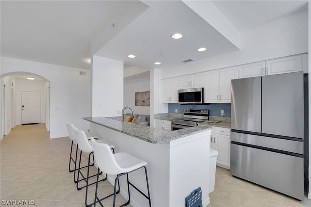 2740 Cypress Trace CIR 2717, Naples, FL 34119