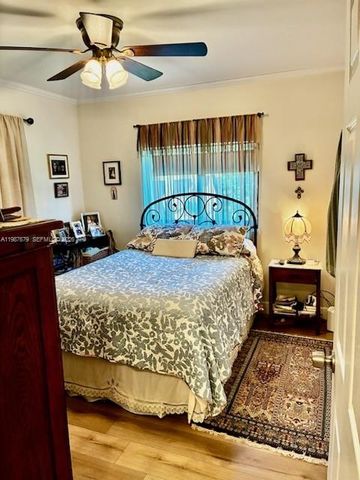 9313 SW 130th St, Miami, FL 33176