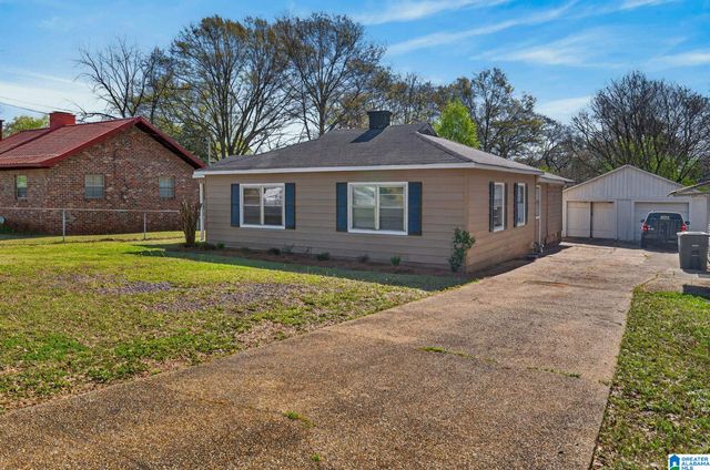1605 27TH AVENUE N, Hueytown, AL 35023