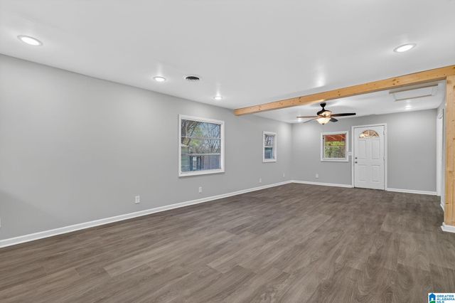 1605 27TH AVENUE N, Hueytown, AL 35023