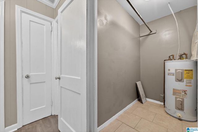 1605 27TH AVENUE N, Hueytown, AL 35023