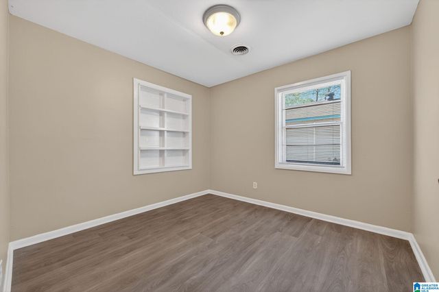 1605 27TH AVENUE N, Hueytown, AL 35023