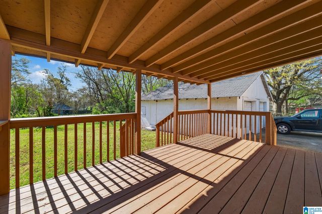 1605 27TH AVENUE N, Hueytown, AL 35023