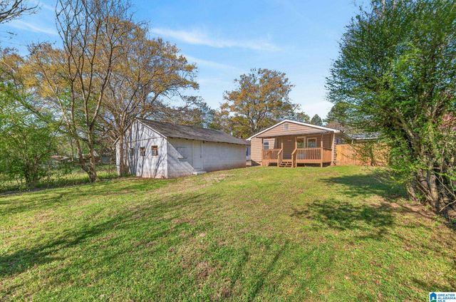 1605 27TH AVENUE N, Hueytown, AL 35023