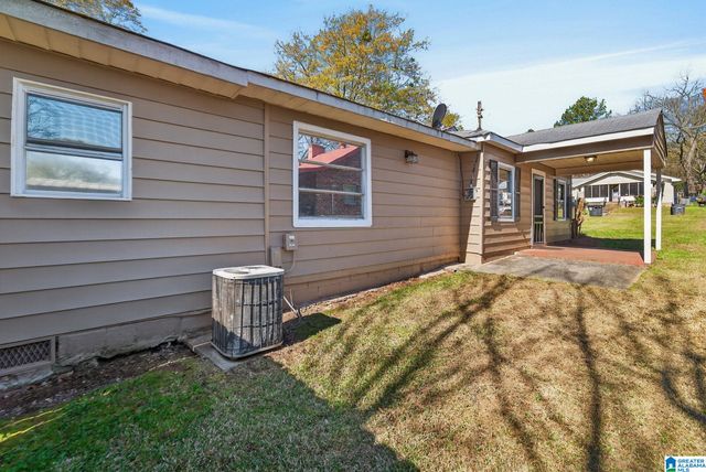 1605 27TH AVENUE N, Hueytown, AL 35023