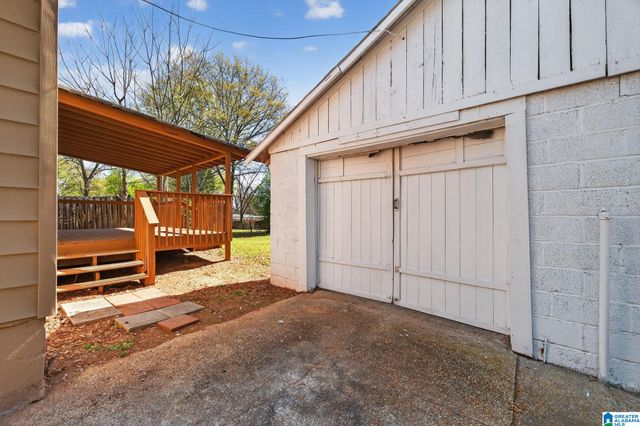 1605 27TH AVENUE N, Hueytown, AL 35023