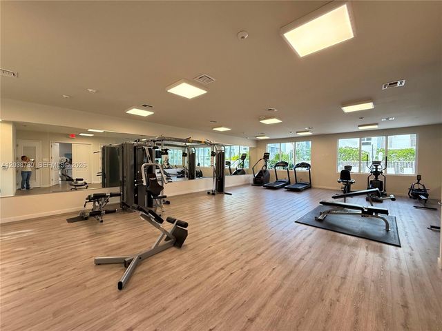 610 NE 2nd Street 301, Dania Beach, FL 33004