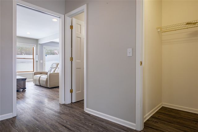 42 Bromley Road, Pittsford, NY 14534