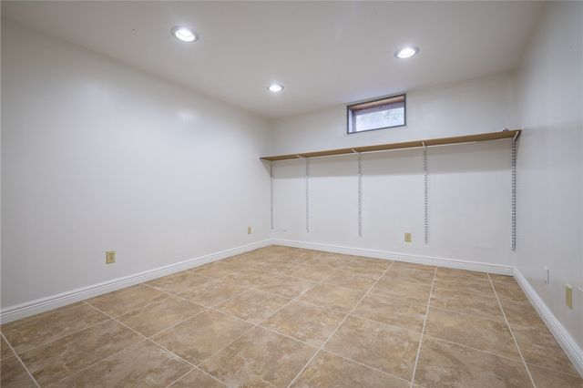 42 Bromley Road, Pittsford, NY 14534