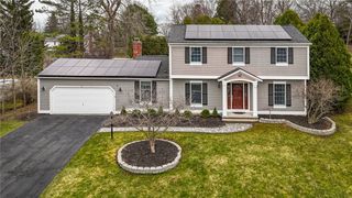 42 Bromley Road, Pittsford, NY 14534