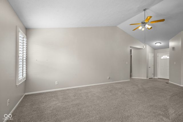 2024 Galaxy Drive, Franklin, IN 46131