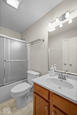 2024 Galaxy Drive, Franklin, IN 46131