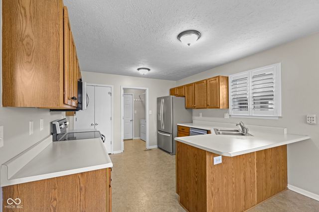 2024 Galaxy Drive, Franklin, IN 46131