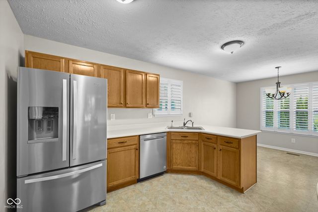 2024 Galaxy Drive, Franklin, IN 46131