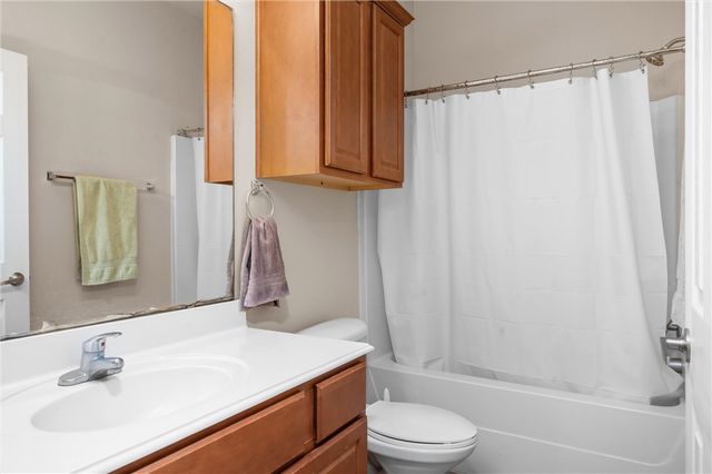 305 Holleman Drive E 205, College Station, TX 77840