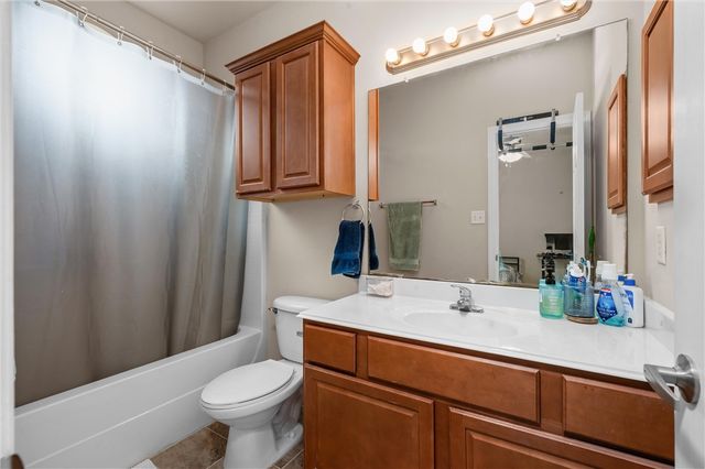 305 Holleman Drive E 205, College Station, TX 77840