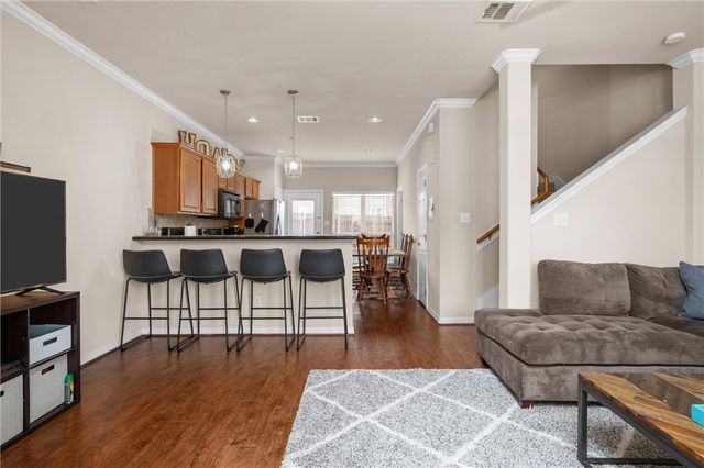 305 Holleman Drive E 205, College Station, TX 77840