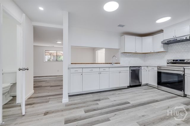 8508 Clarke Avenue, Savannah, GA 31406