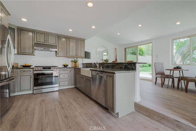 343 Spencer Street, Glendale, CA 91202