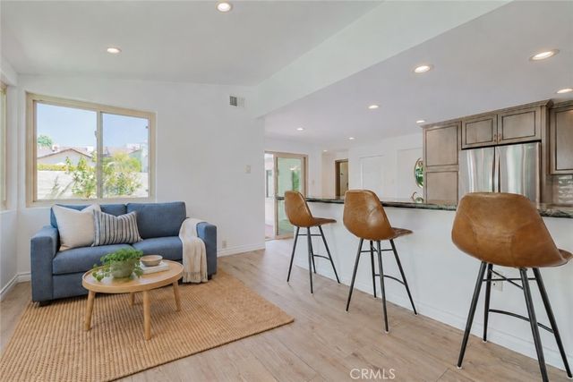343 Spencer Street, Glendale, CA 91202