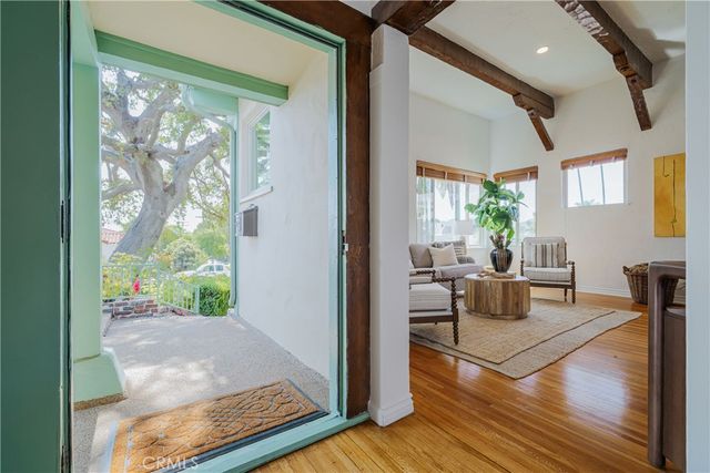 343 Spencer Street, Glendale, CA 91202