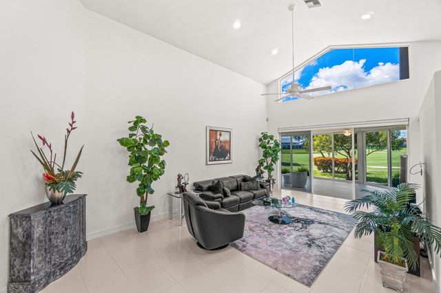6210 Evian Place, Boynton Beach, FL 33437