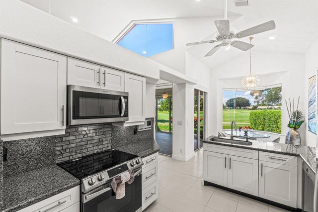 6210 Evian Place, Boynton Beach, FL 33437