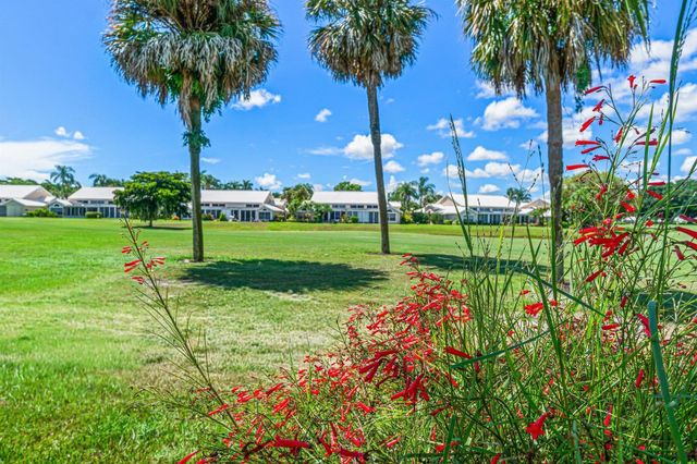 6210 Evian Place, Boynton Beach, FL 33437