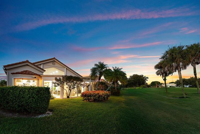 6210 Evian Place, Boynton Beach, FL 33437