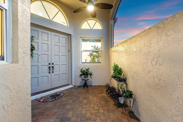 6210 Evian Place, Boynton Beach, FL 33437