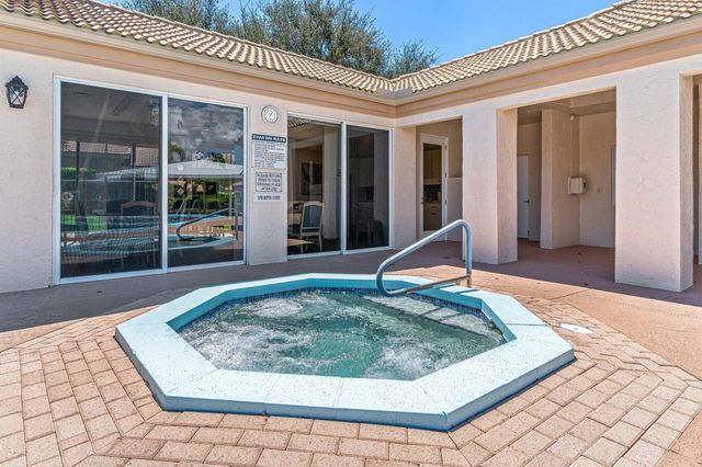 6210 Evian Place, Boynton Beach, FL 33437