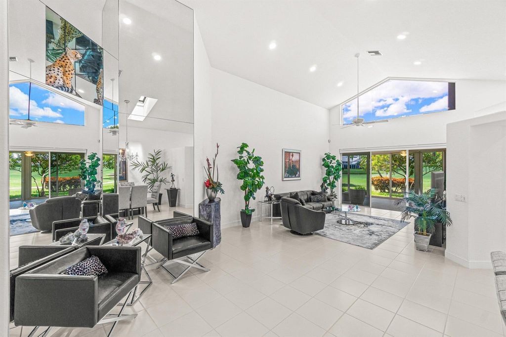 6210 Evian Place, Boynton Beach, FL 33437