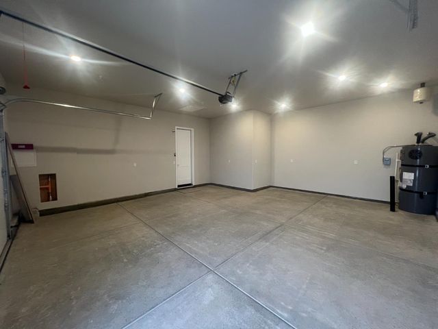 9049 Elliott Springs Dr, Elk Grove, CA 95624