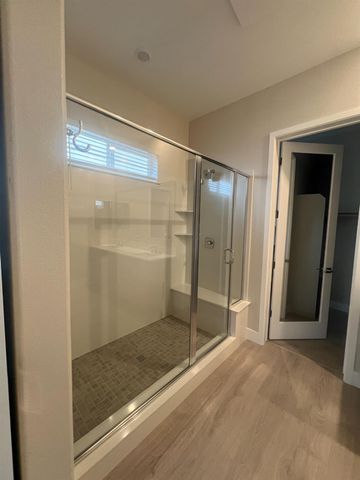 9049 Elliott Springs Dr, Elk Grove, CA 95624