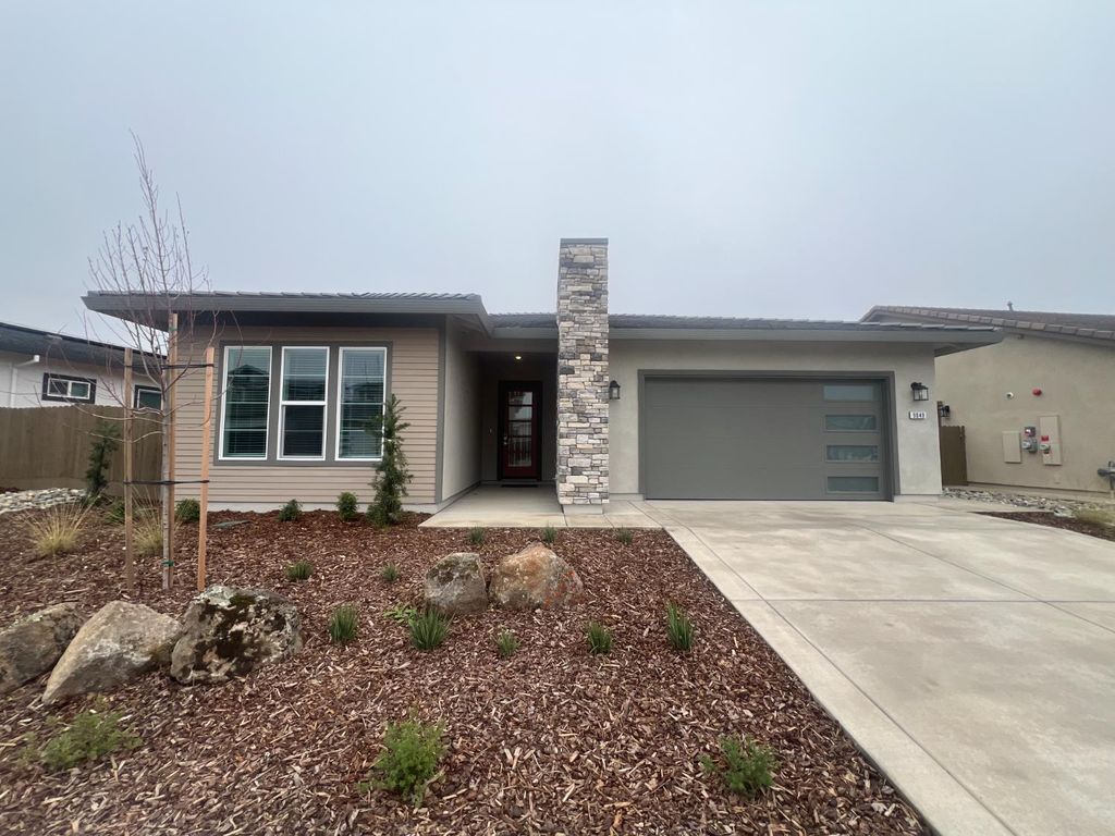 9049 Elliott Springs Dr, Elk Grove, CA 95624