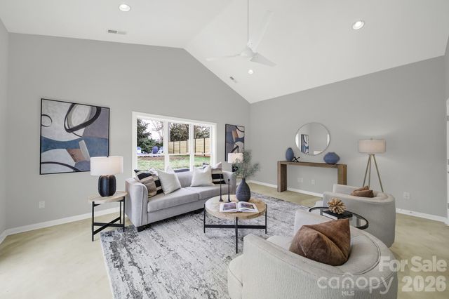 5001 White Oak Road, Charlotte, NC 28210