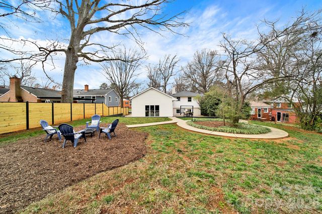 5001 White Oak Road, Charlotte, NC 28210