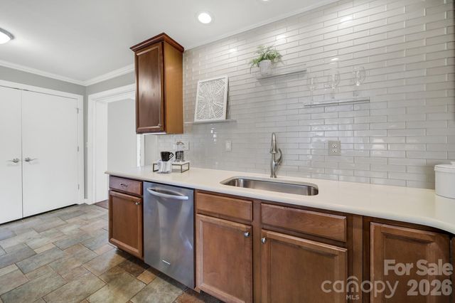 5001 White Oak Road, Charlotte, NC 28210